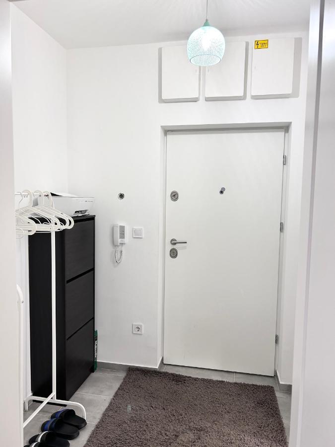 New 2022 Family&Friends Downtown Ac 3Br 2Ba Free Parking Big Balcony Near Metro&Train Station Self Check-In Apt Budapeszt Zewnętrze zdjęcie